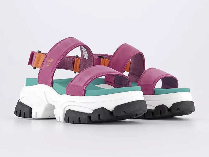 Sandalias bajas:  Destacadas  en la tendencia