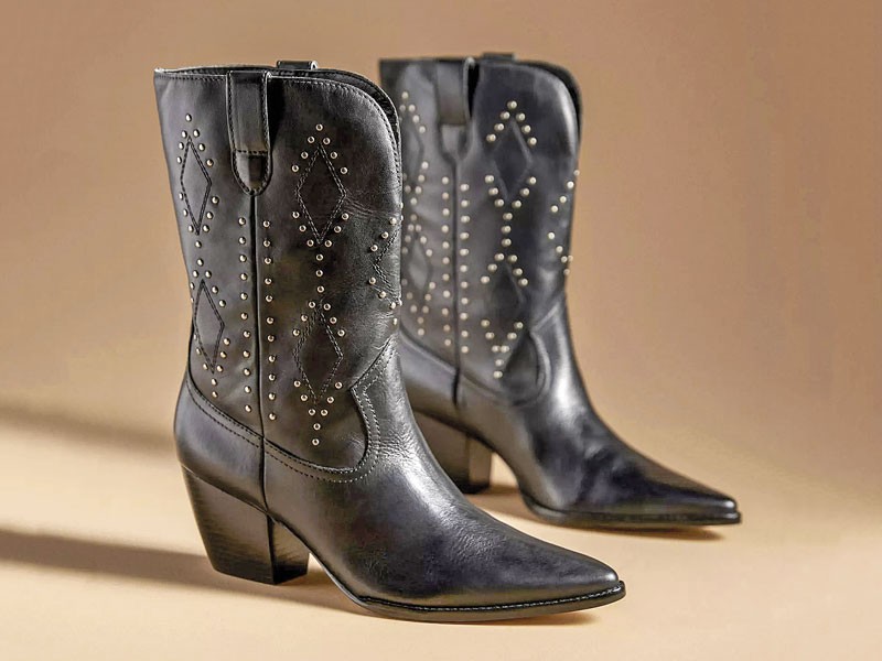 Cowboy boots/booties
