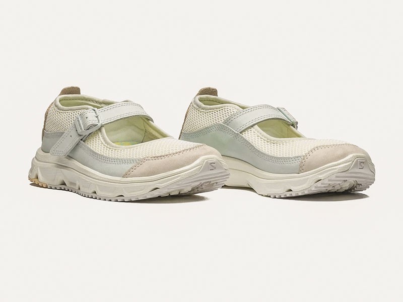 Urban sneakers combine mesh, laces and mixed soles