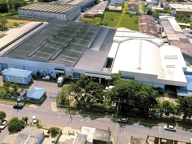 Sede central y principal planta fabril en Novo Hamburgo, Rio Grande do Sul, Brasil.