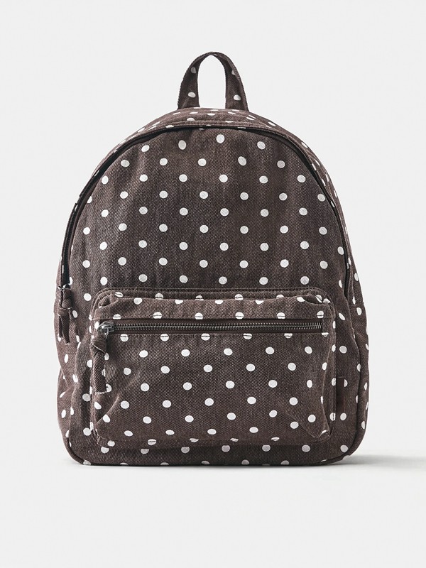 ESTAMPA DE ALUNARES LUNARES POLKA DOTS MUJER TENDENCIA CALZADO MARROQUINERIA BOLSOS CARTERAS PRIMAVERA VERANO 2026 SERMA 15814086840100-M.jpg Two-tone contrasts define polka-dot footwear and bags