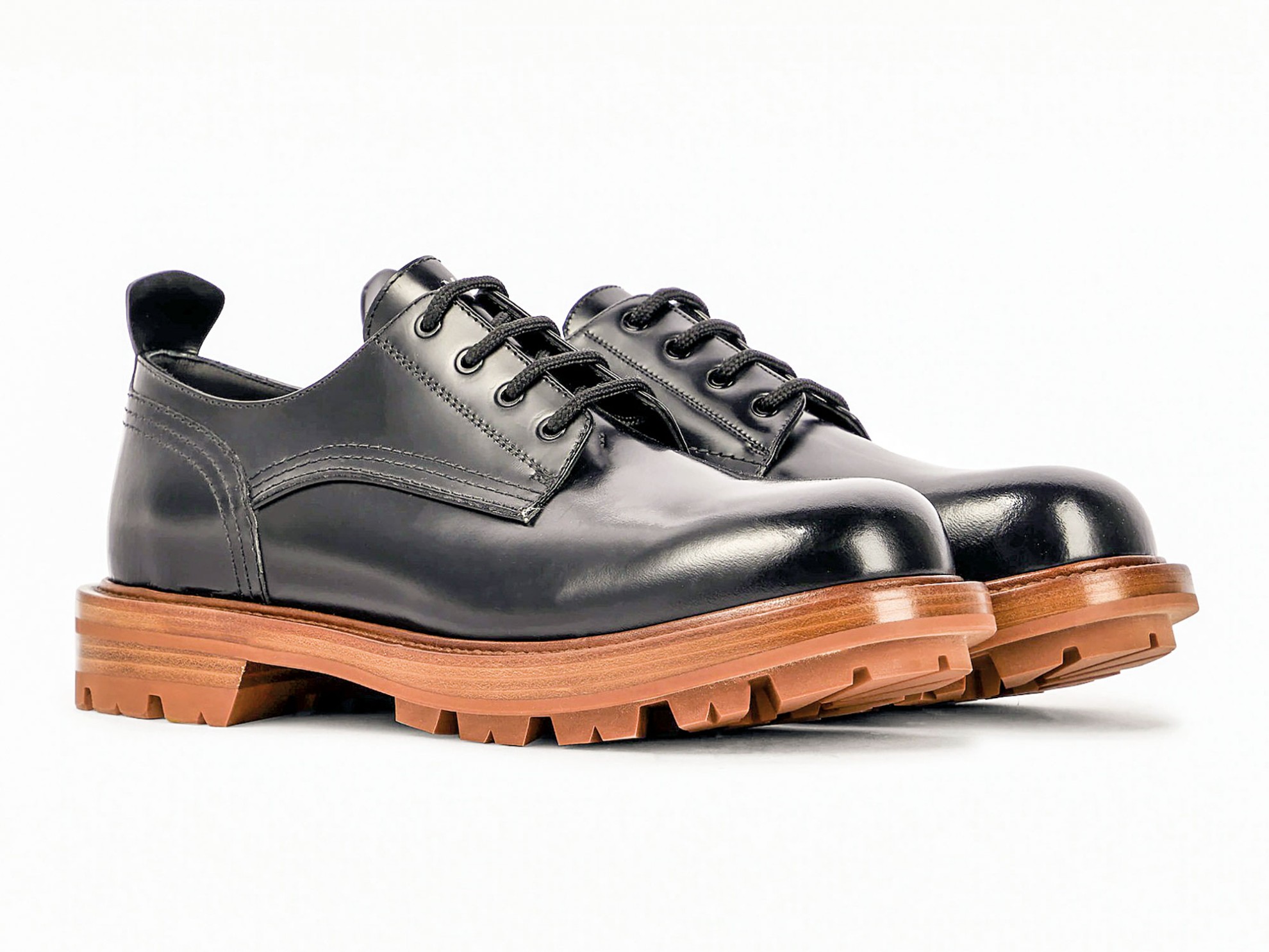 Zapatos acordonados sport: Al rescate de los ‘70