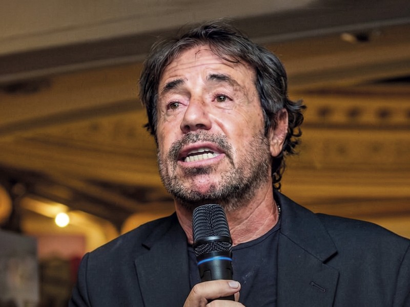 Ricky Sarkany consideró que las compras online de calzados en el exterior sin aranceles, afectan a la industria nacional.