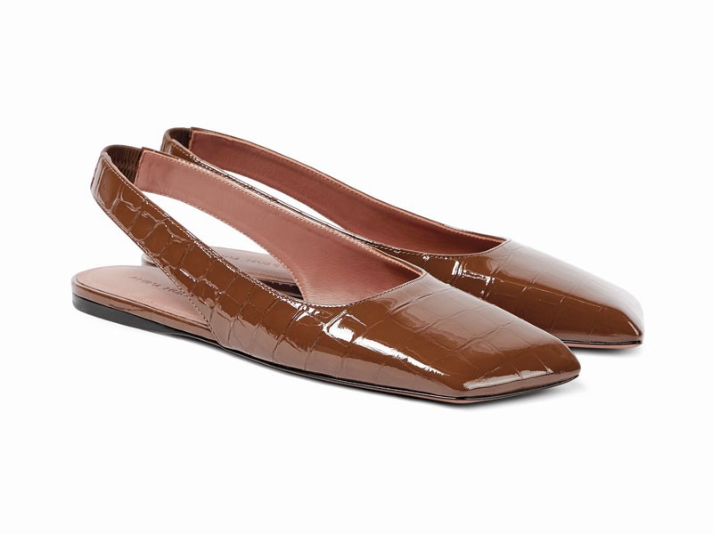 Flat slingback shoes