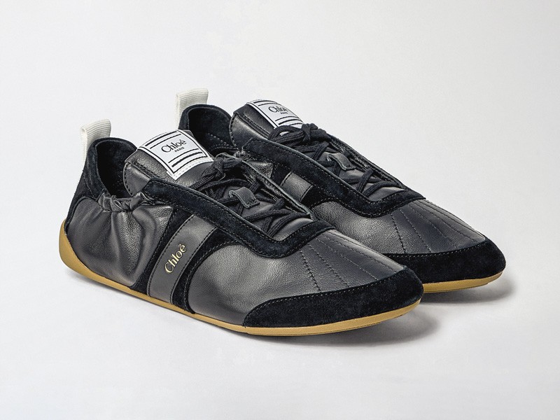 Soft materials support flexible uppers