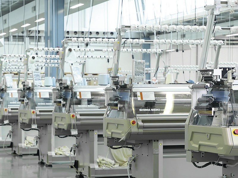 Innovadores sistemas para la producción de calzados, replantean los tradicionales métodos de fabricación. FLAT KNITTING 3D: nueva tecnología para fabricar capelladas