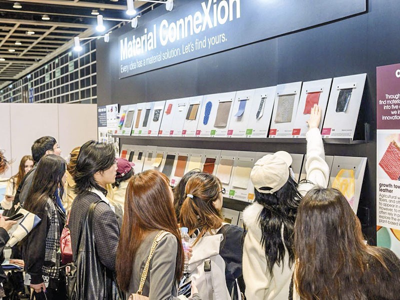 Junto a un buen volumen de negocios, la feria registró un marcado interés por contenidos de moda.