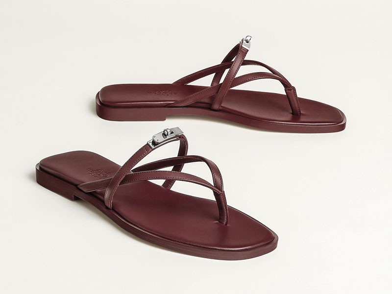 OJOTAS MUJER CALZADO TENDENCIA PRIMAVERA VERNAO 2026 2027 SERMA167miss-sandal--261038Z-L1-front-wm-1-0-0-2000-2000-q99_g.jpg Urban flip-flops refine straps, textures and dark tones