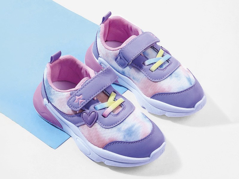 BOTAS BOTINETAS NIÑO NIÑA INFANTES TENDENCIAS OTOÑO INVIENRO 2026 SERMA 156 21480974a.jpg Kids sneakers with mixed closures and high-volume soles