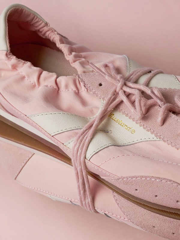 Total comfort! MUSTARD’s irresistible sneakers