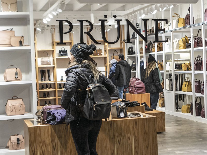 Both brands consolidate their positioning based on design quality and manufacturing.