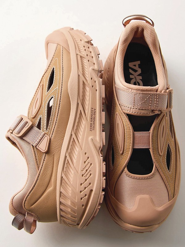 SNEAKERINAS BALERINAS BALLERINAS SNEAKERS ZAPATILLAS SLIM MUJER TENDENCIA CALZADO MARROQUINERIA BOLSOS CARTERAS PRIMAVERA VERANO 2026 SERMA 158descarga-(1).jpg Los sistemas de ajuste diversifican las sneakerinas femeninas