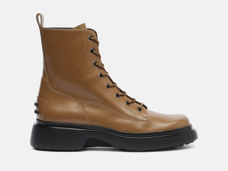 The sophisticated LENTIL color for TOD’S booties next winter