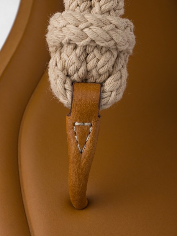 Ropes and cords. Reinventing sandals and flip-flops