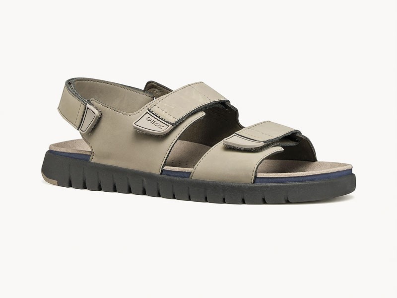 Men’s sandals combine straps, openwork and substantial soles