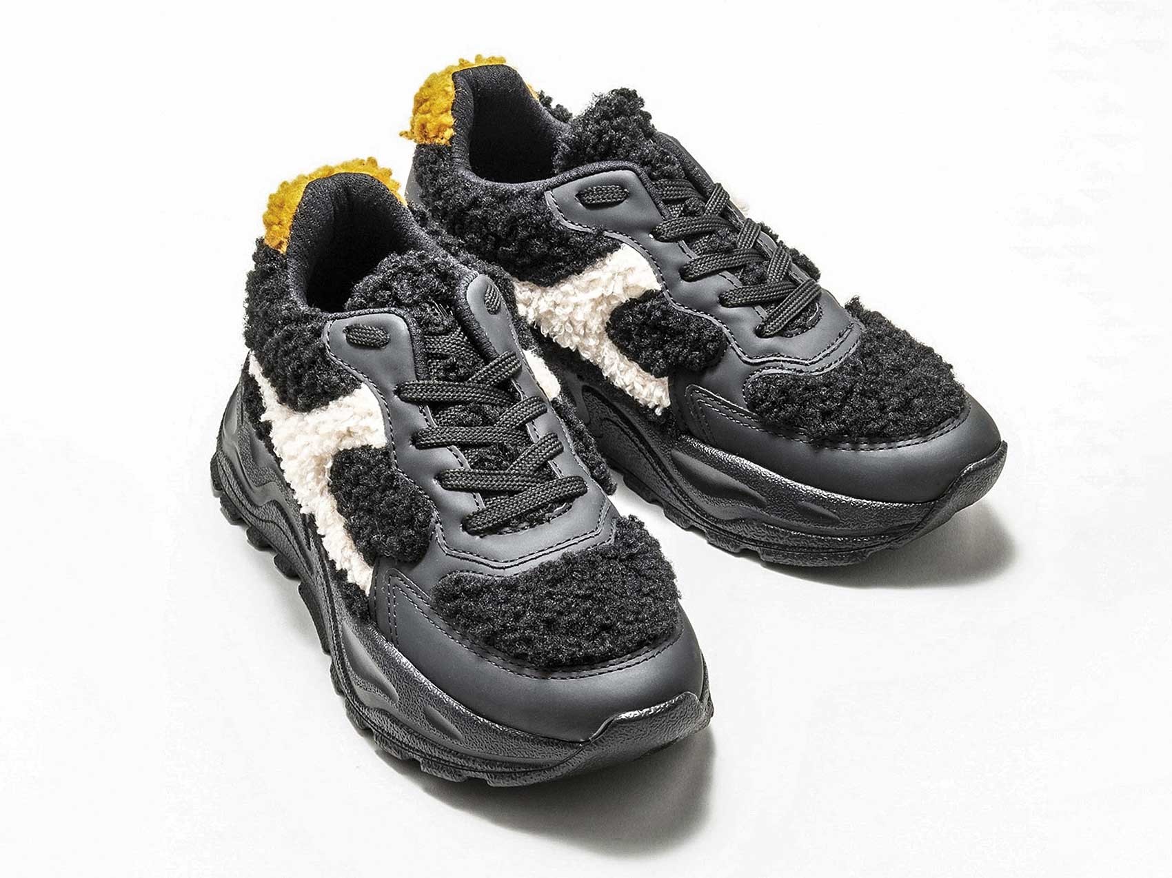 Sneakers urbanas:  Acompañando  la tendencia