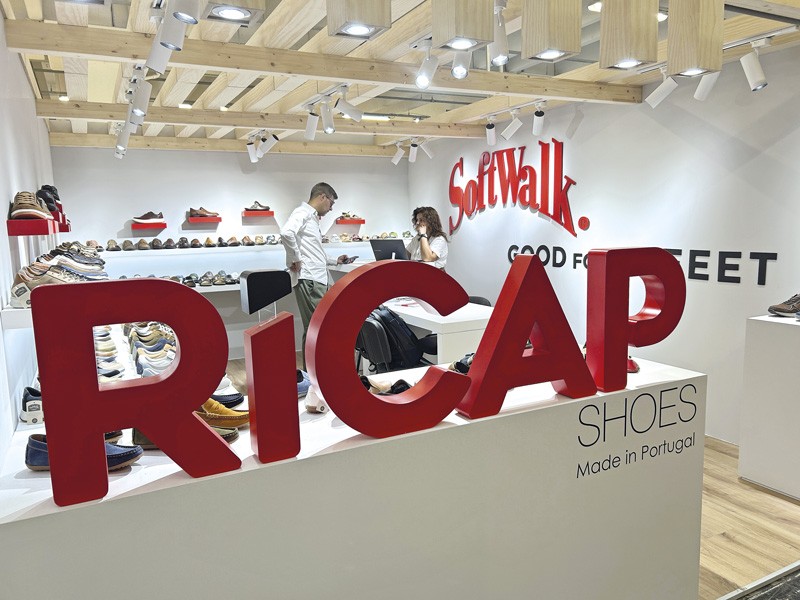 EXPO RIVA SCHUH established itself as the largest global meeting point for footwear and manufactured goods