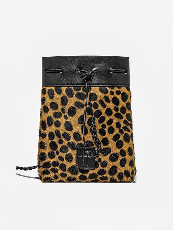ANIMAL PRINT MUJER TENDENCIA CALZADO MARROQUINERIA BOLSOS CARTERAS PRIMAVERA VERANO 2026 SERMA 15831923944_63863869_1000.jpg Animal print coordinates women's footwear collections