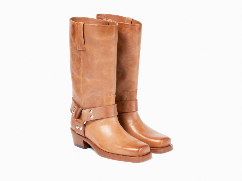 NEXT WINTER. Cowboy boots are coming back... and they'll be a trend!