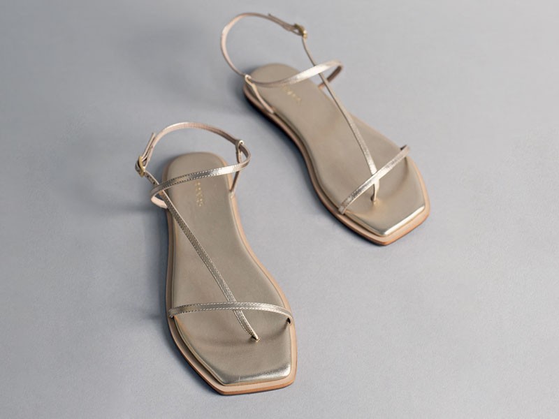 Flip-flops: minimal delicacy