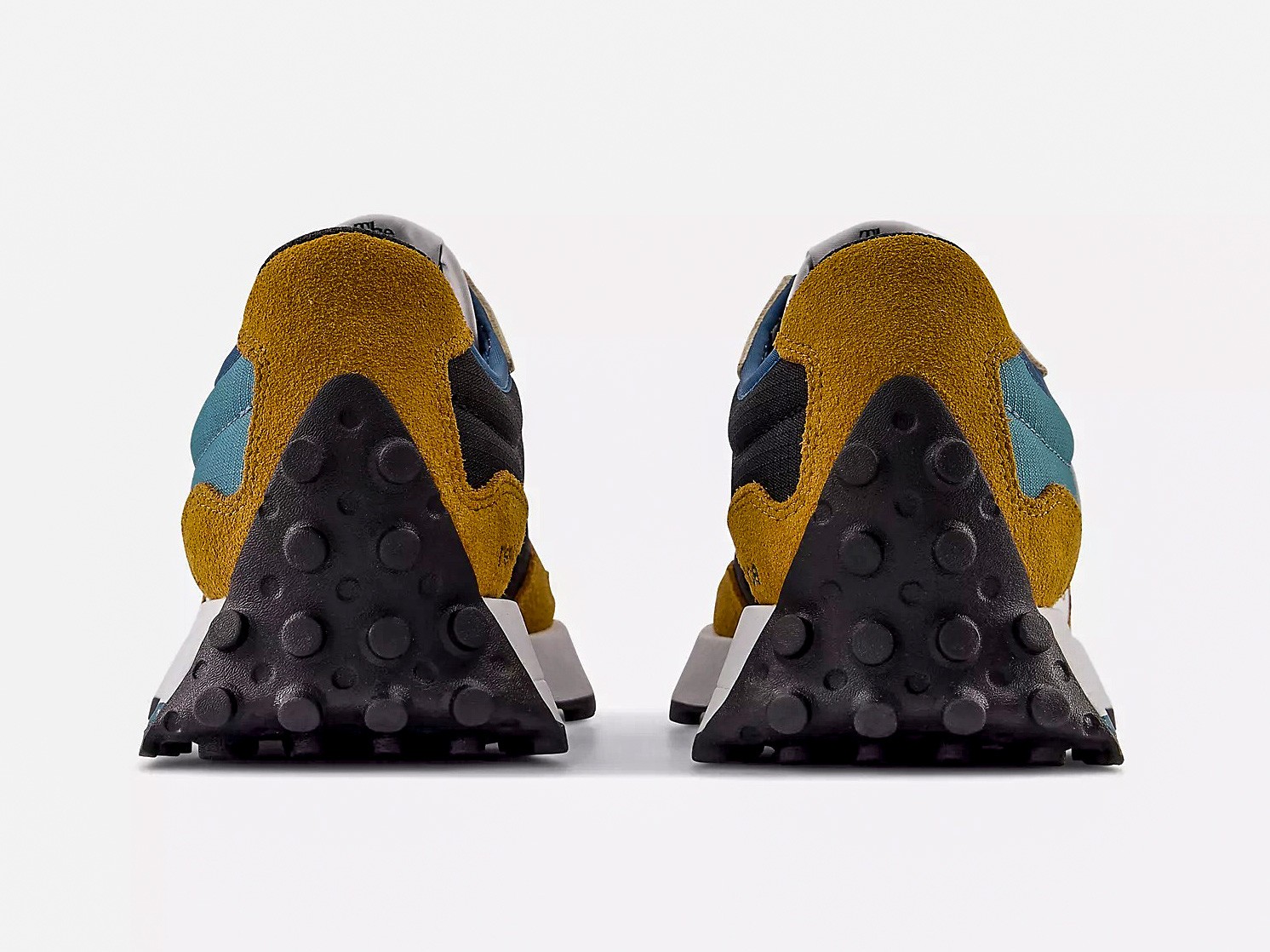 What changed the NEW BALANCE 327 to be the best selling model?