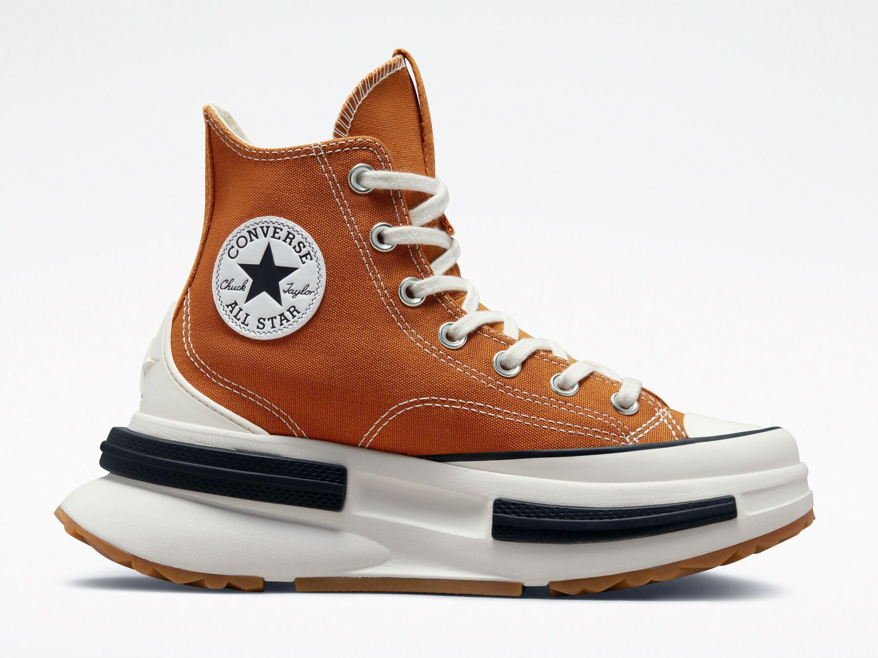 CONVERSE cambia para seguir vigente. Conoce los nuevos diseños