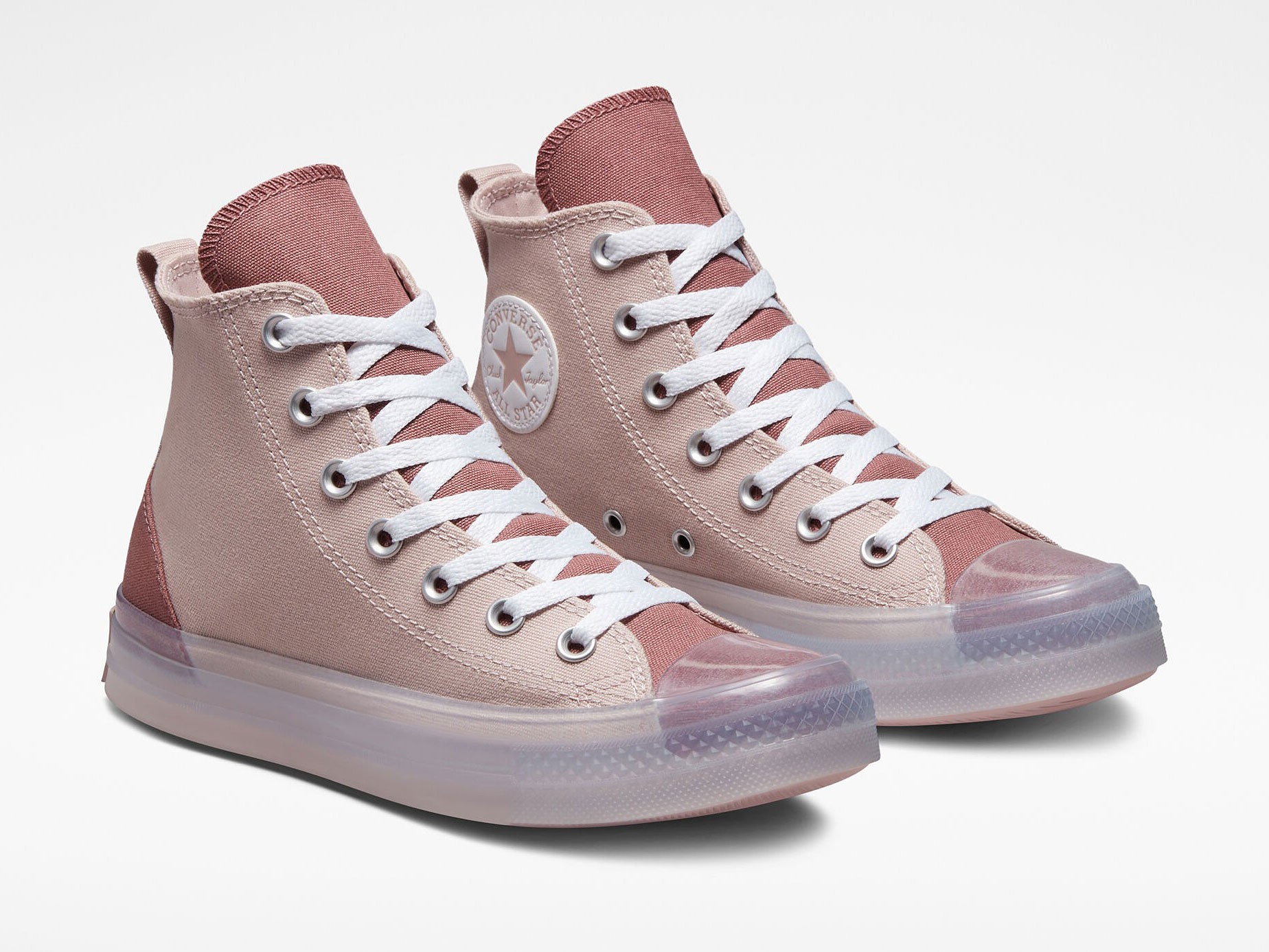 CONVERSE cambia para seguir vigente. Conoce los nuevos diseños