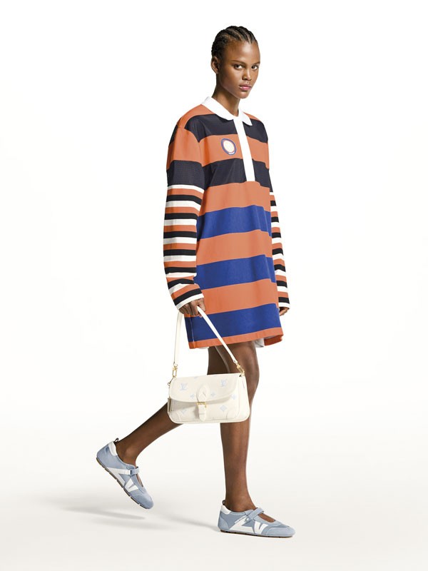 SNEAKERS FASHION ZAPA ZAPATILLA MUJER CALZADO TENDENCIA PRIMAVERA VERNAO 2026 2027 SERMA167louis-vuitton-mercedita-lv-sneakerina--AVU028MI25_PM1_Worn-view.jpg Fashion sneakers combine cutouts, laces and wavy soles