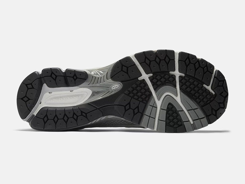 Hybrids triumph! The NEW BALANCE moccasin-sneaker