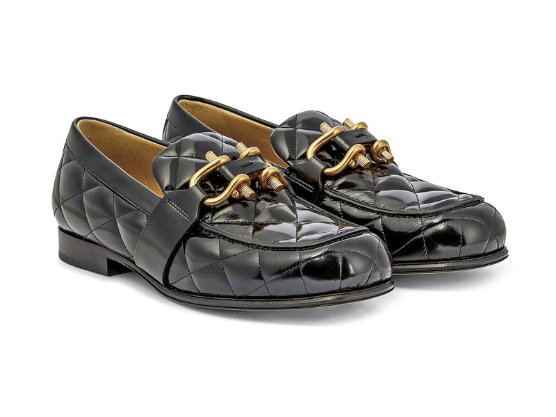 Flat moccasins