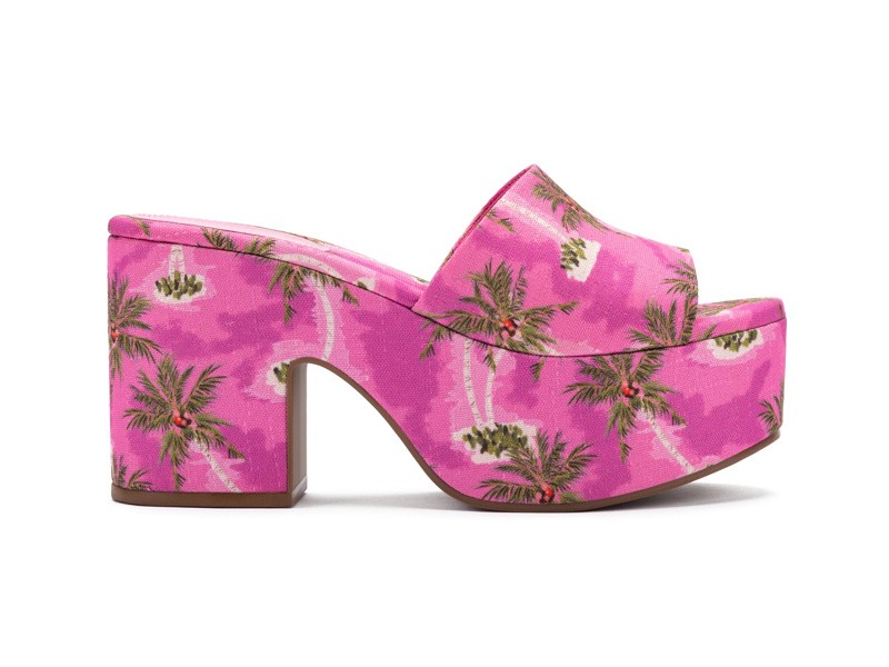 The success of clogs continues, with new materials and colors