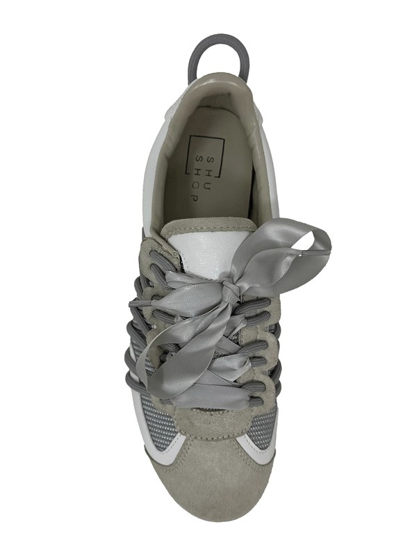 Destacadas en la tendencia: Las sneakerinas SHERYL