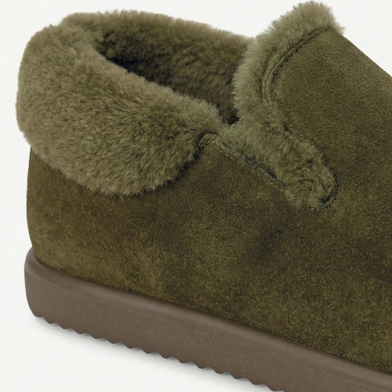 Zapatos slip-on hombre con base técnica urbana