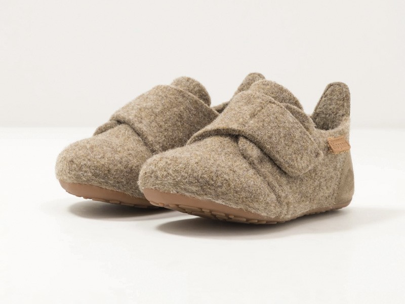 Cozy Shoes Expand the Range of Children's Slippers