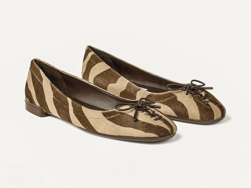 BALLERINAS BALERINAS MARY JANE GUILLEMRINAS MUJER CALZADO TENDENCIA PRIMAVERA VERNAO 2026 2027 SERMA167SCARLETTBALLERINAZNC_027212_ANGLE_vg797.jpg Ballerinas animal print impulsan superficie y contraste