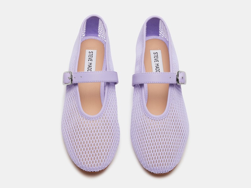 With mesh and interwoven materials, Steve Madden reinvents the Mary Jane