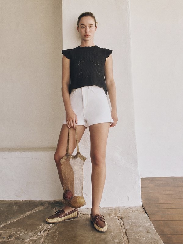NAUTICOS MOCASINES CON CORDONES MUJER TENDENCIA CALZADO MARROQUINERIA BOLSOS CARTERAS PRIMAVERA VERANO 2026 SERMA 158 233mzrfvxmzrfvxmzrf.jpg Woven boat shoes coordinate openwork, edges and laces