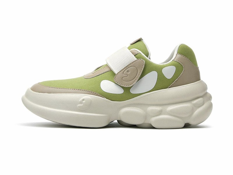 Chunky sneakers