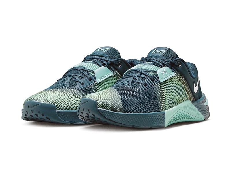 Urban sports sneakers