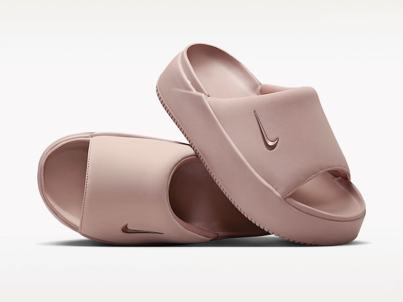 CHANCLAS INYECTADAS MUJER CALZADO TENDENCIA PRIMAVERA VERNAO 2026 2027 SERMA167WMNS+NK+CALM+ELEVATION-(2).jpg Injected women’s footwear explores volume and molded forms