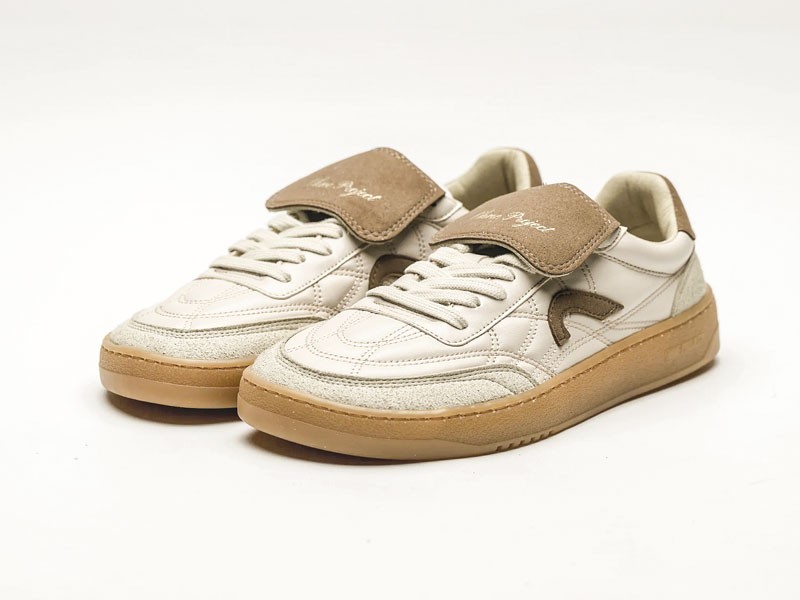 Calzado barefoot amplía el confort masculino con líneas bajas