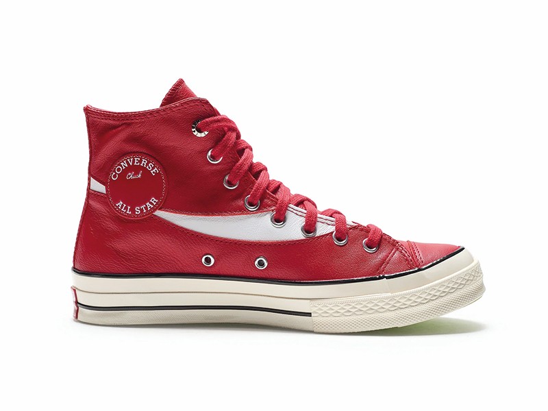 SNEAKERS ZAPATILLAS CONVERSER COCACOLA SERMA FOTO 3.jpg COCA-COLA–CONVERSE: Two giants with a proven formula