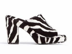 CALZADO-ZAPATO-MUJER-SANDALIA-MODA-FOOTWEAR-SHOES-WOMAN-FASHION-SERMA-Bottega-Veneta-1.jpg
