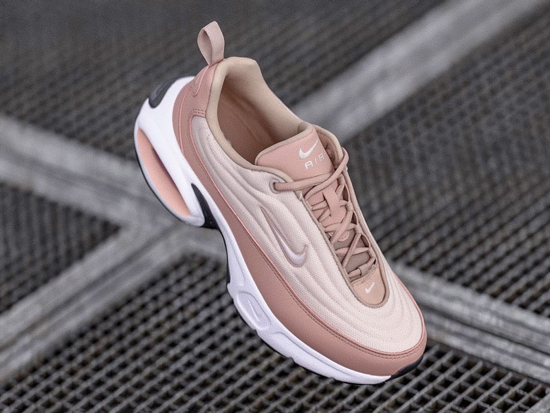 Urban sports sneakers