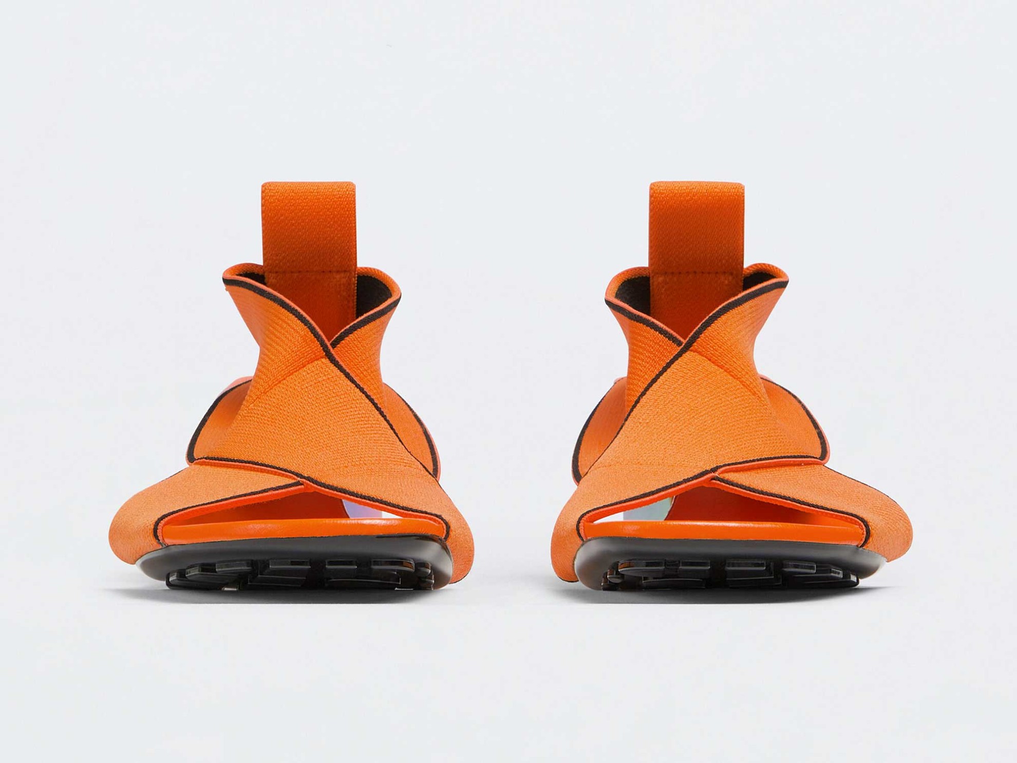 BOTTEGA VENETA's latest launch: Flex elasticized shoes