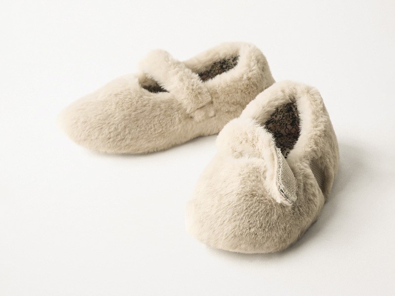 NINÑO NINA ZAPATOS SNEAKERS TENDENCIA CALZADO TEMPORADA OTOÑO INVIERNO 2027 SERMA 159 16903830002-e4.jpg Los cozy shoes amplían la oferta de pantuflas infantiles